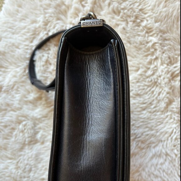 Large Chanel boy bag - Picture 2 of 11